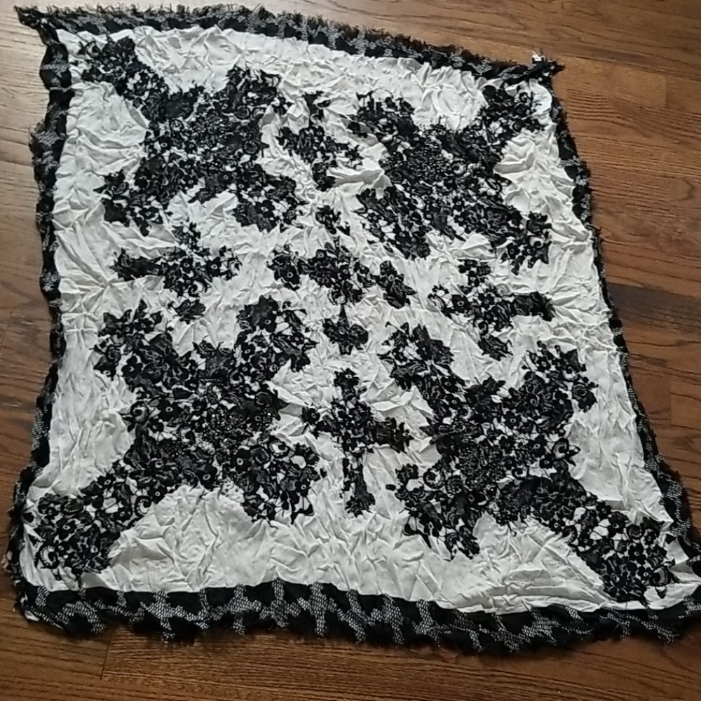 Express Scarf🦋 - Picture 6 of 7